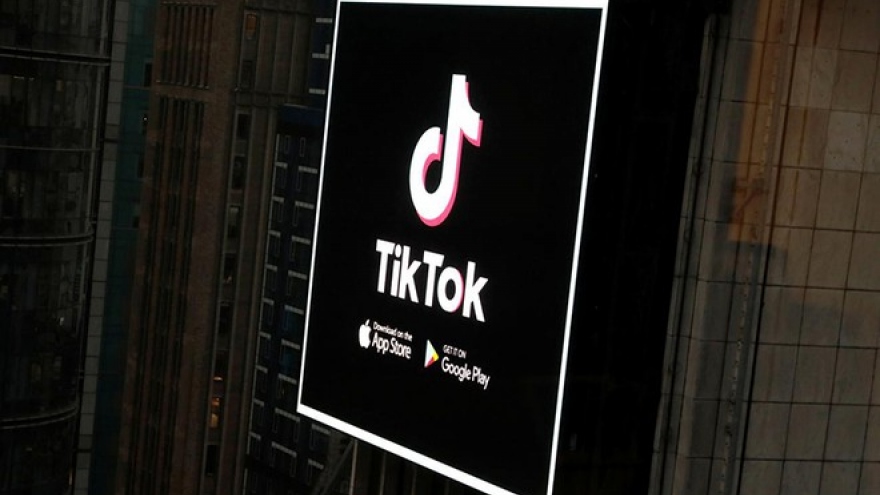 Bé gái 12 tuổi kiện TikTok vi phạm quyền riêng tư