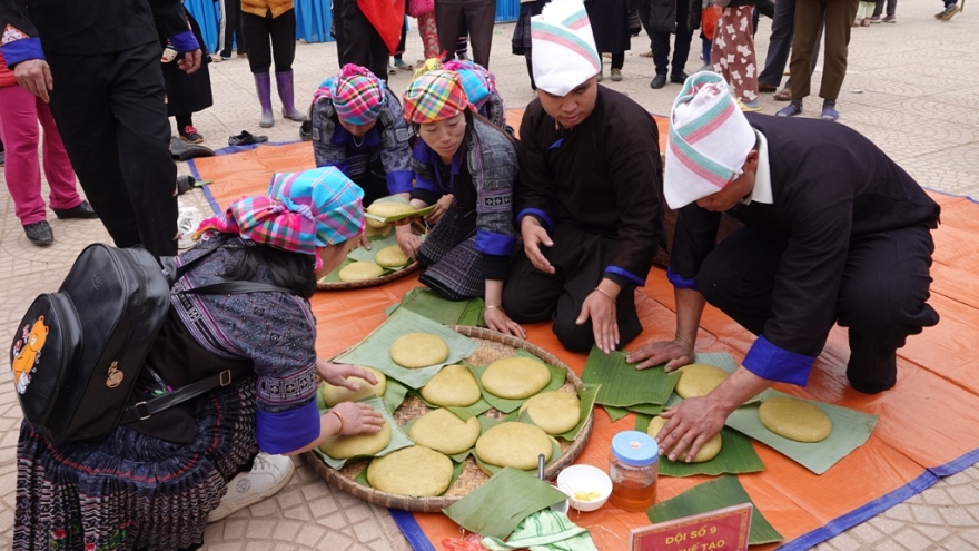 Độc đáo Lễ hội giã bánh dày trên vùng cao Mù Cang Chải