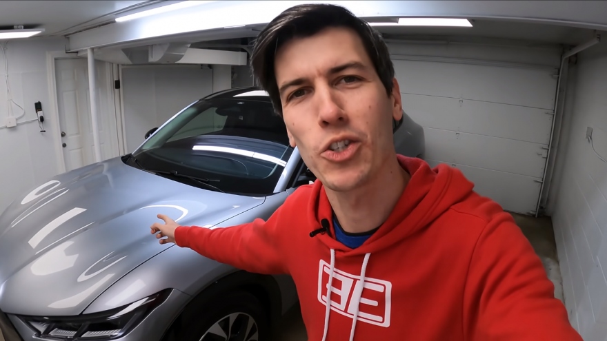 Những tính năng thú vị trên chiếc Ford Mustang Mach-E 2021