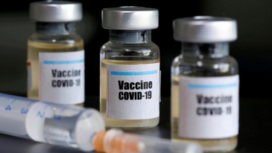 Vì sao nâng cấp vaccine Covid-19 đối phó với biến thể mới sẽ không dễ dàng? 
