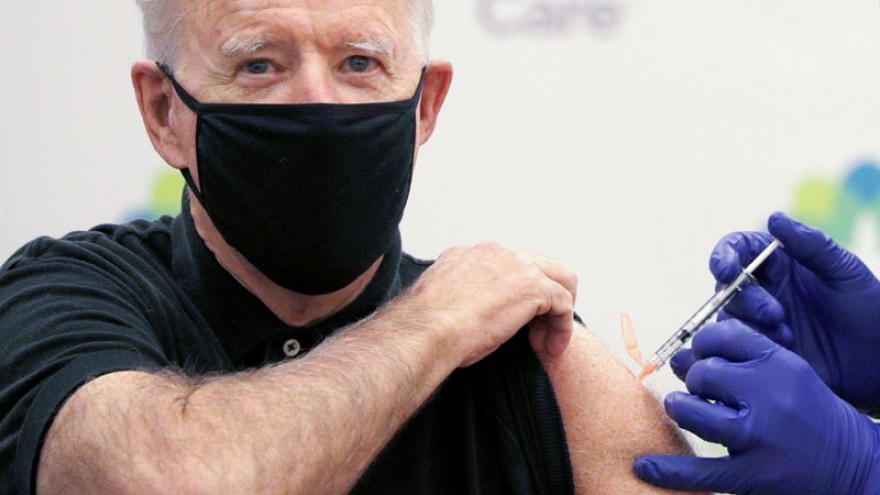 Tổng thống đắc cử Mỹ Biden được tiêm mũi vaccine ngừa Covid-19 thứ 2
