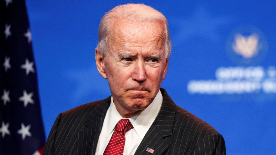 Ông Biden vẫn giữ im lặng trước “cơn bão” luận tội Tổng thống Trump 