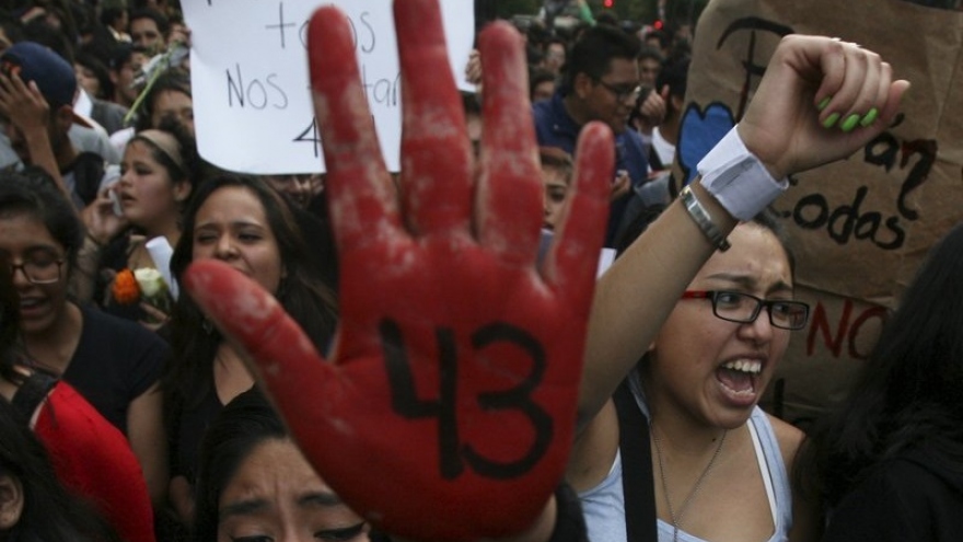 Rợn người về cáo buộc quân đội Mexico liên đới vụ thủ tiêu 43 sinh viên