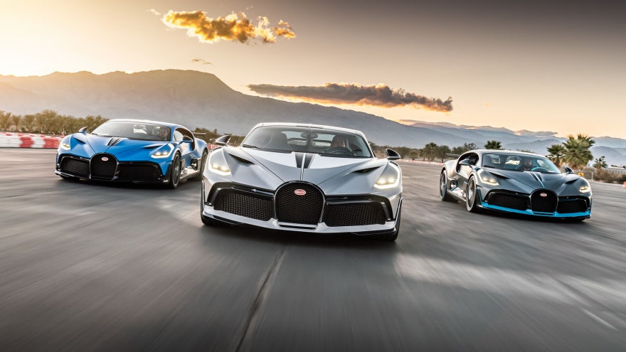 Ngắm bộ ba Bugatti Divo giá gần 20 triệu USD
