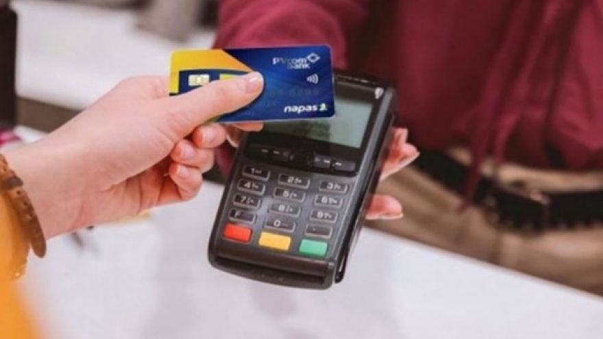 Banks launch domestic credit chip cards