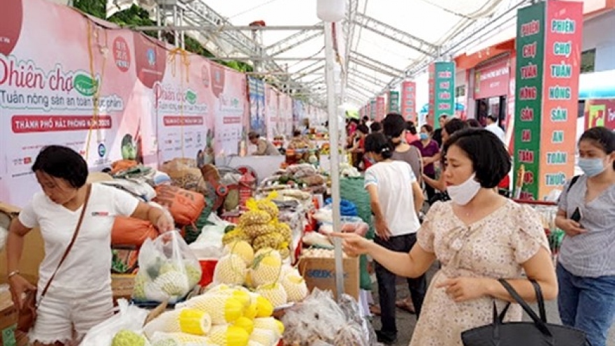 Vietnamese food producers should embrace changing trends to survive: experts