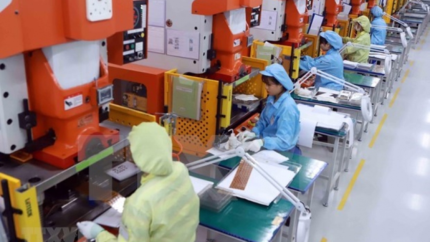 Gov’t issues new rules on foreign workers in Vietnam