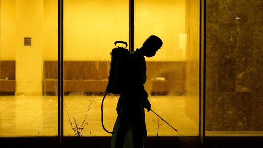 Iraq tiêm vaccine ngừa Covid-19 miễn phí cho người dân