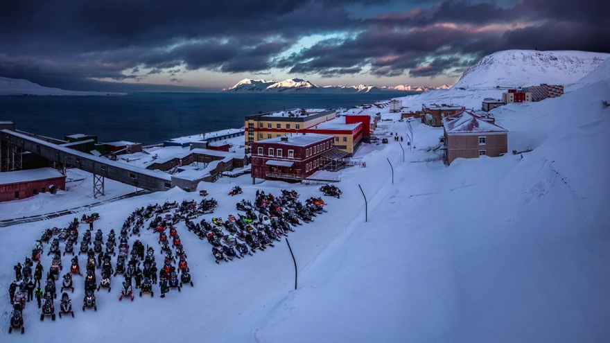 Hé lộ cuộc sống thú vị ở 2 khu định cư của Nga trong vùng Bắc cực của Na Uy