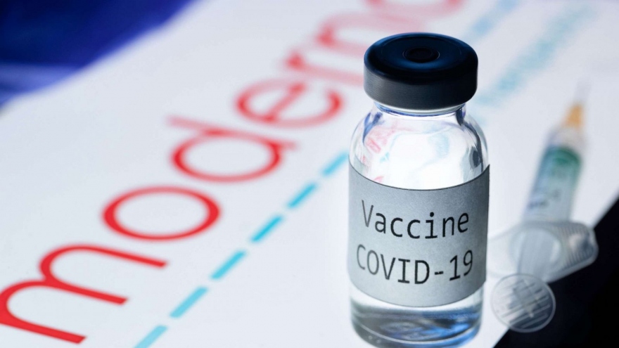 Moderna sản xuất thêm 100 triệu liều vaccine ngừa Covid-19 trong năm 2021