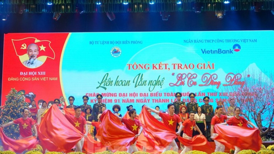 Trao giải Liên hoan văn nghệ "Lời ca dâng Đảng"