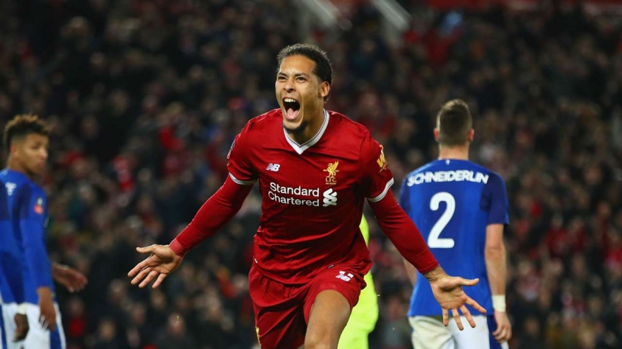 Ngày này năm xưa: Van Dijk chính thức ra mắt Liverpool