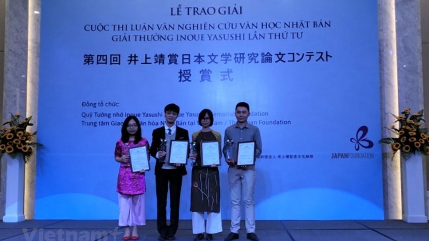 Four Vietnamese authors awarded Inoue Yasushi Prize