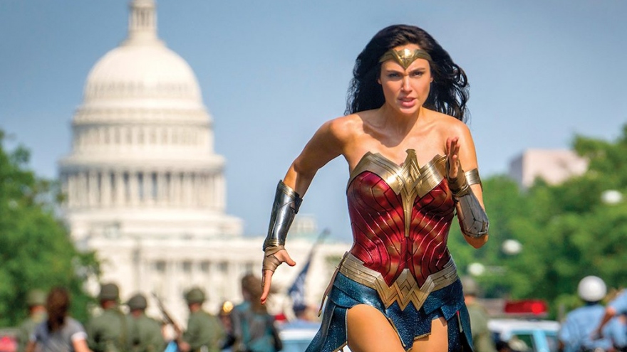 "Wonder Woman 1984" sụt giảm 67% doanh thu phòng vé 