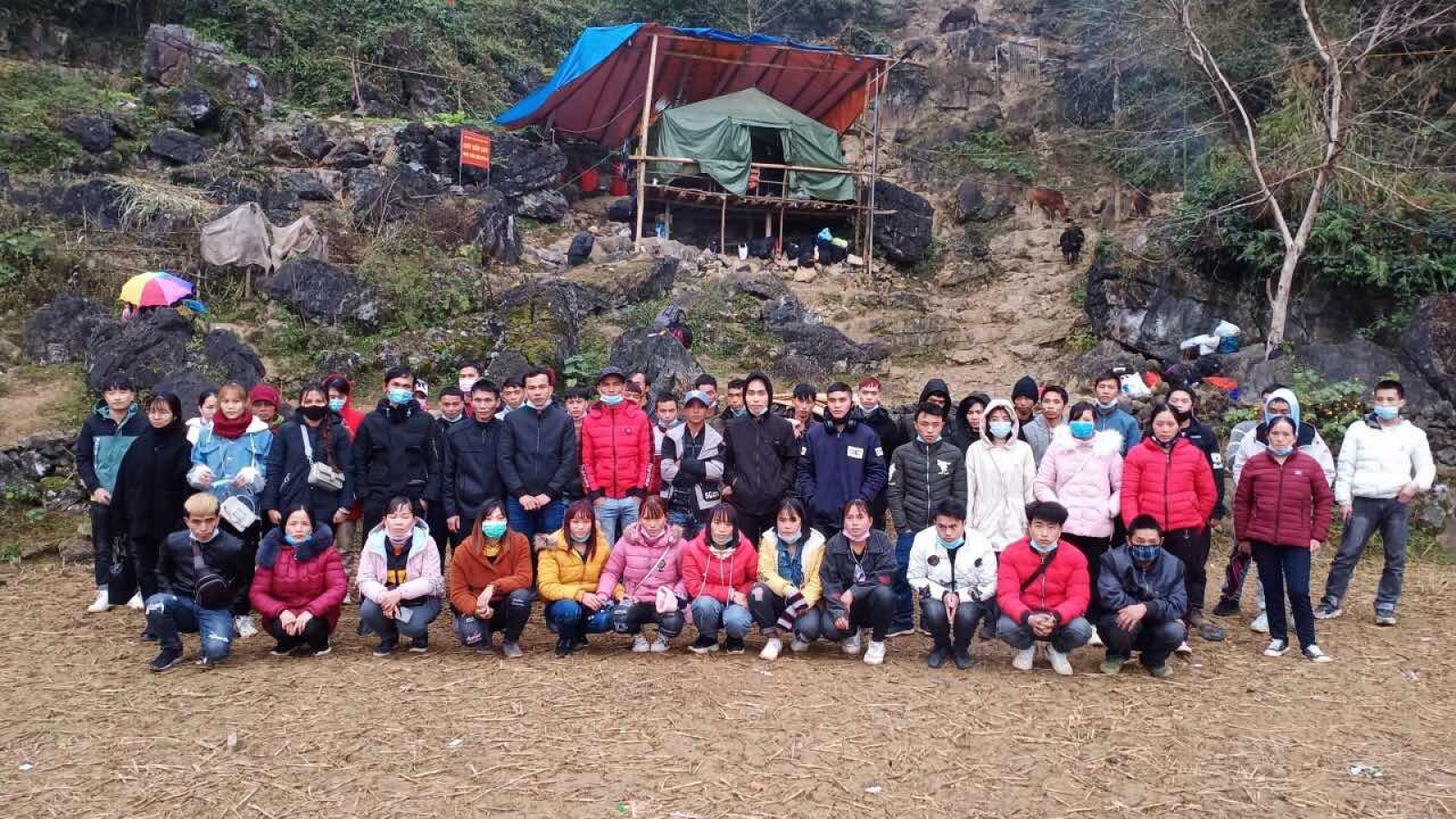 12 người nhập cảnh trái phép từ Campuchia về Hải Dương âm tính lần 2 với Covid -19