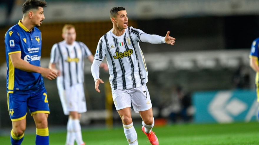 Ronaldo ghi bàn, Juventus vẫn hòa thất vọng Verona