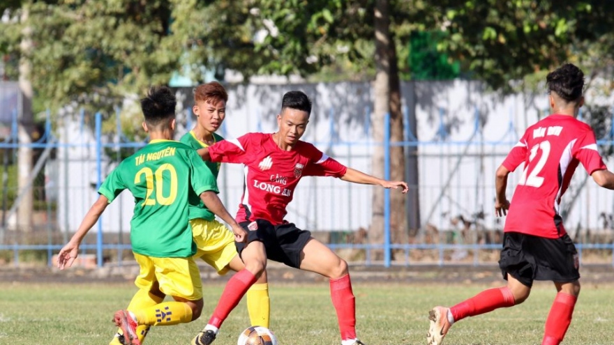 Giải U19 Quốc gia bị hoãn, bóng đá Việt Nam thêm một lần "đóng băng" vì Covid-19 
