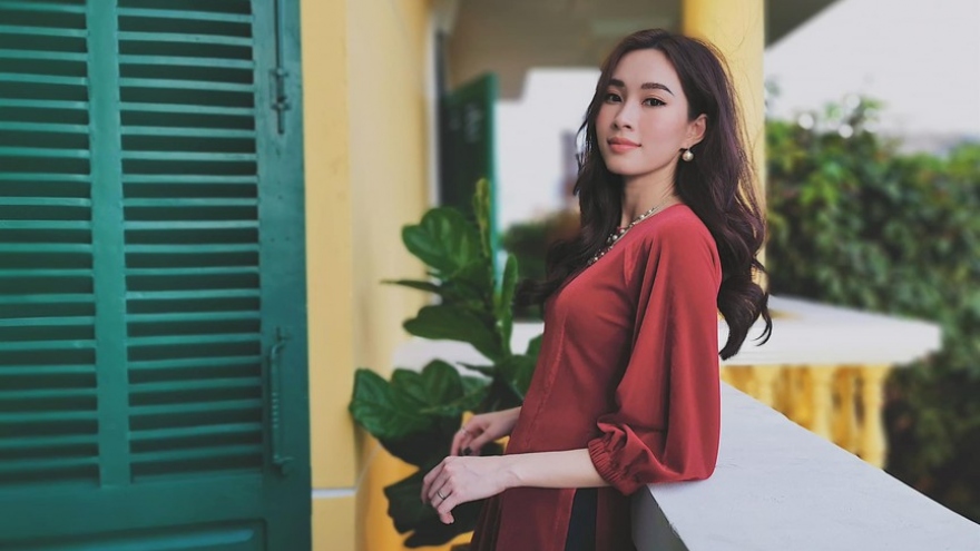 Nhan sắc xinh đẹp "vạn người mê" của Hoa hậu Đặng Thu Thảo ở tuổi 30