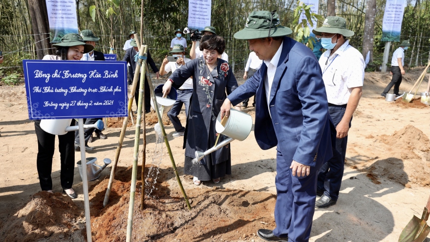 Phó Thủ tướng Trương Hòa Bình dự lễ Khởi công dự án bò sữa lớn nhất ĐBSCL tại An Giang