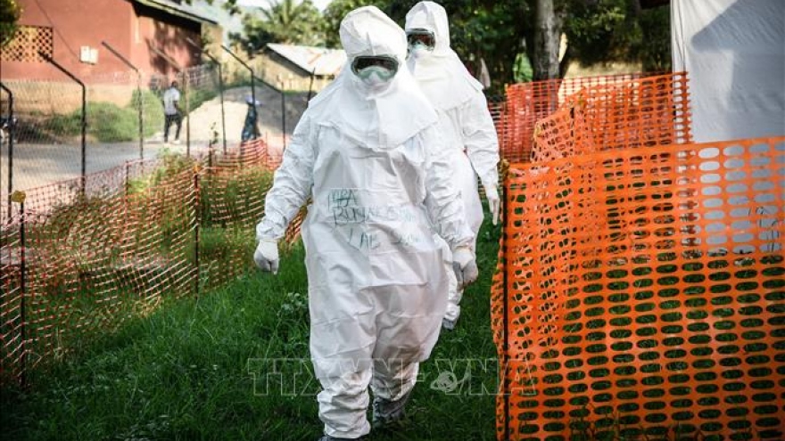 WHO cảnh báo 6 nước Châu Phi về dịch Ebola