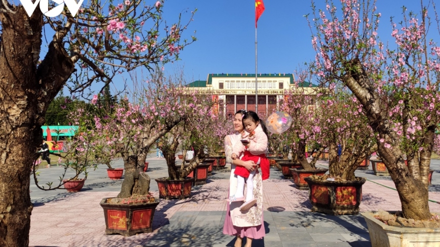 Người dân Lai Châu mong ước một Năm mới bình an, hạnh phúc