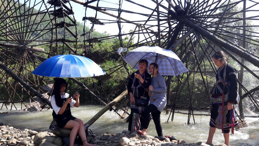  Người dân Lai Châu tìm đến các điểm du lịch cộng đồng ngày đầu năm