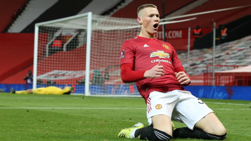 Solskjaer ví Scott McTominay như "siêu tiền đạo" của MU