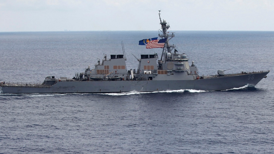 Lần đầu tiên dưới thời Biden, tàu khu trục Mỹ áp sát quần đảo Hoàng Sa