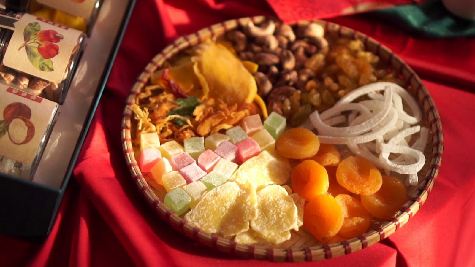 Mứt Việt - Vị ngọt nhân gian 