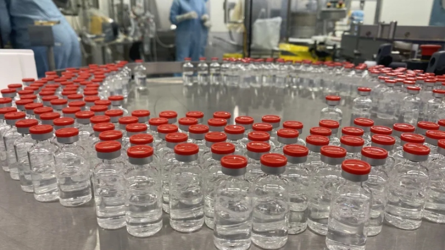 Vaccine AstraZenca: Khoảng cách giữa hai mũi tiêm càng dài, hiệu quả càng cao