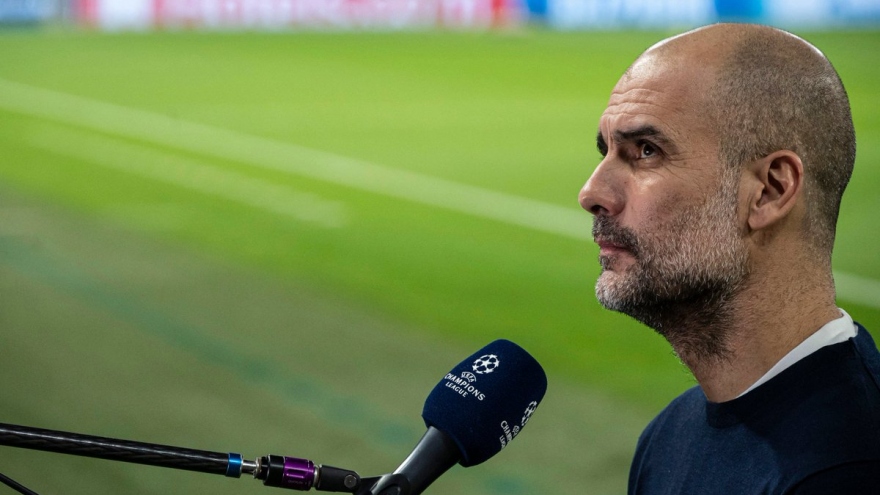 Pep Guardiola: "Bí quyết thành công của Man City là có rất nhiều tiền"
