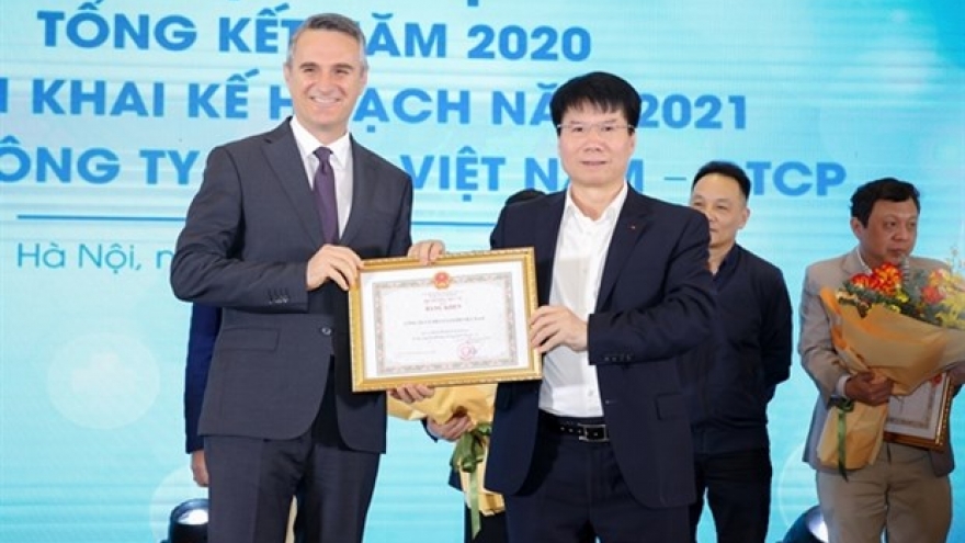 Sanofi Vietnam honoured for contributions to COVID-19 fight