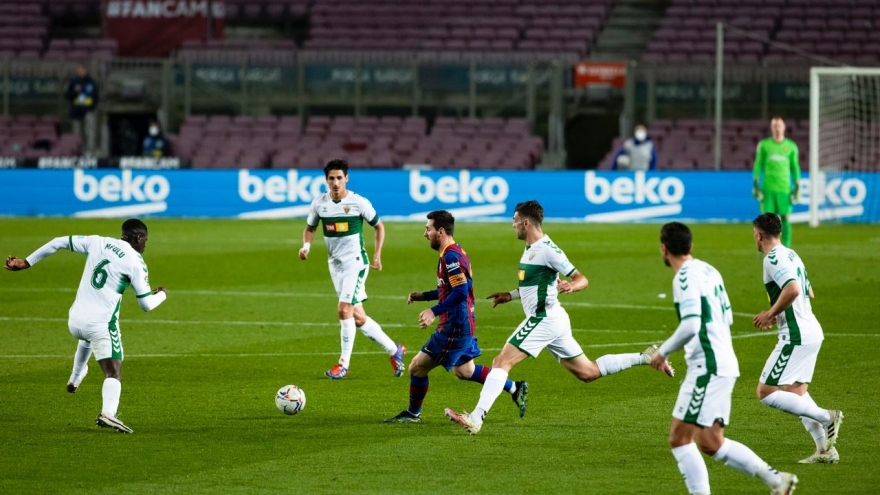Messi thăng hoa, Barca thắng "giải khát" trước Elche 