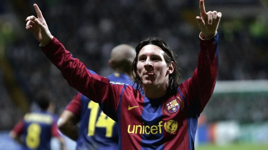 Ngày này năm xưa:  Messi lần đầu lập cú đúp ở Champions League 