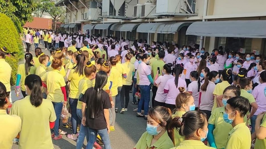 Tăng 200.000đ cho công nhân Công ty Simone Tiền Giang từ 1/3/2021 