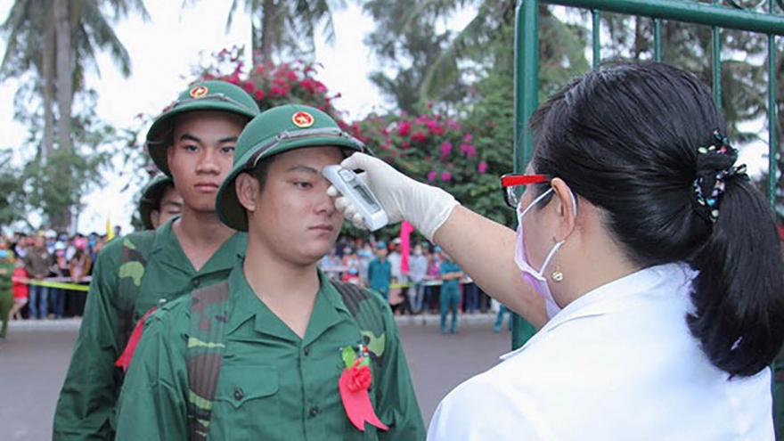 Bình Định xét nghiệm Covid-19 đối với thanh niên nhập ngũ