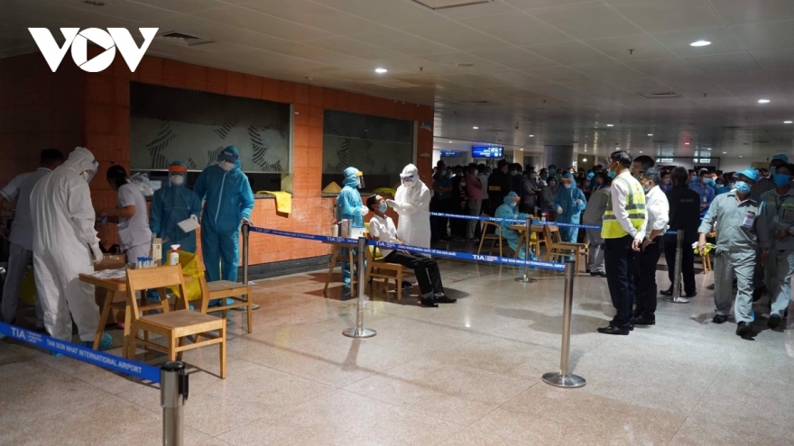 All Noi Bai airport employees test negative for SARS-CoV-2 virus 