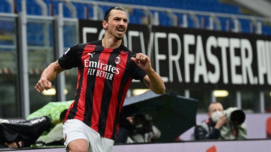 Ibrahimovic vượt mốc 500 bàn ở cấp CLB, Milan trở lại ngôi đầu Serie A 