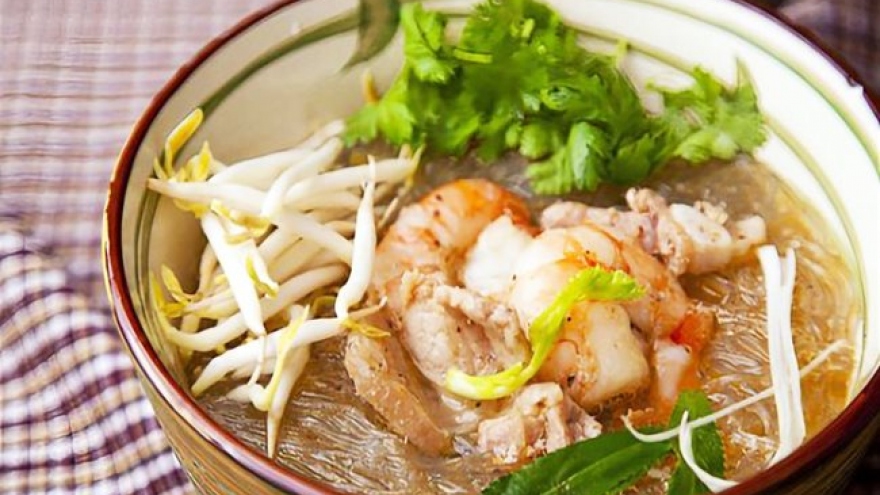 Hai Phong-style shrimp vermicelli soup