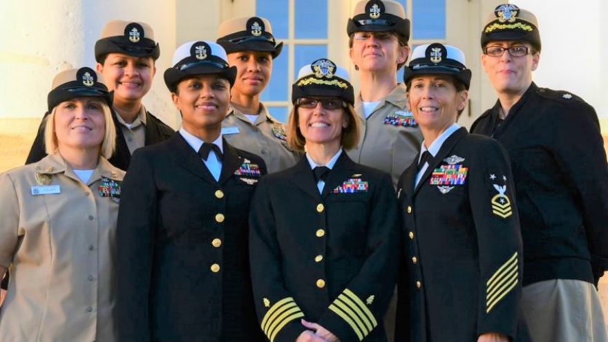 Phụ nữ Mỹ đã đấu tranh ra sao để có vai trò trong các lực lượng vũ trang?