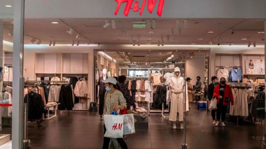 'Big Tech' Trung Quốc xóa H&M khỏi nền tảng trực tuyến