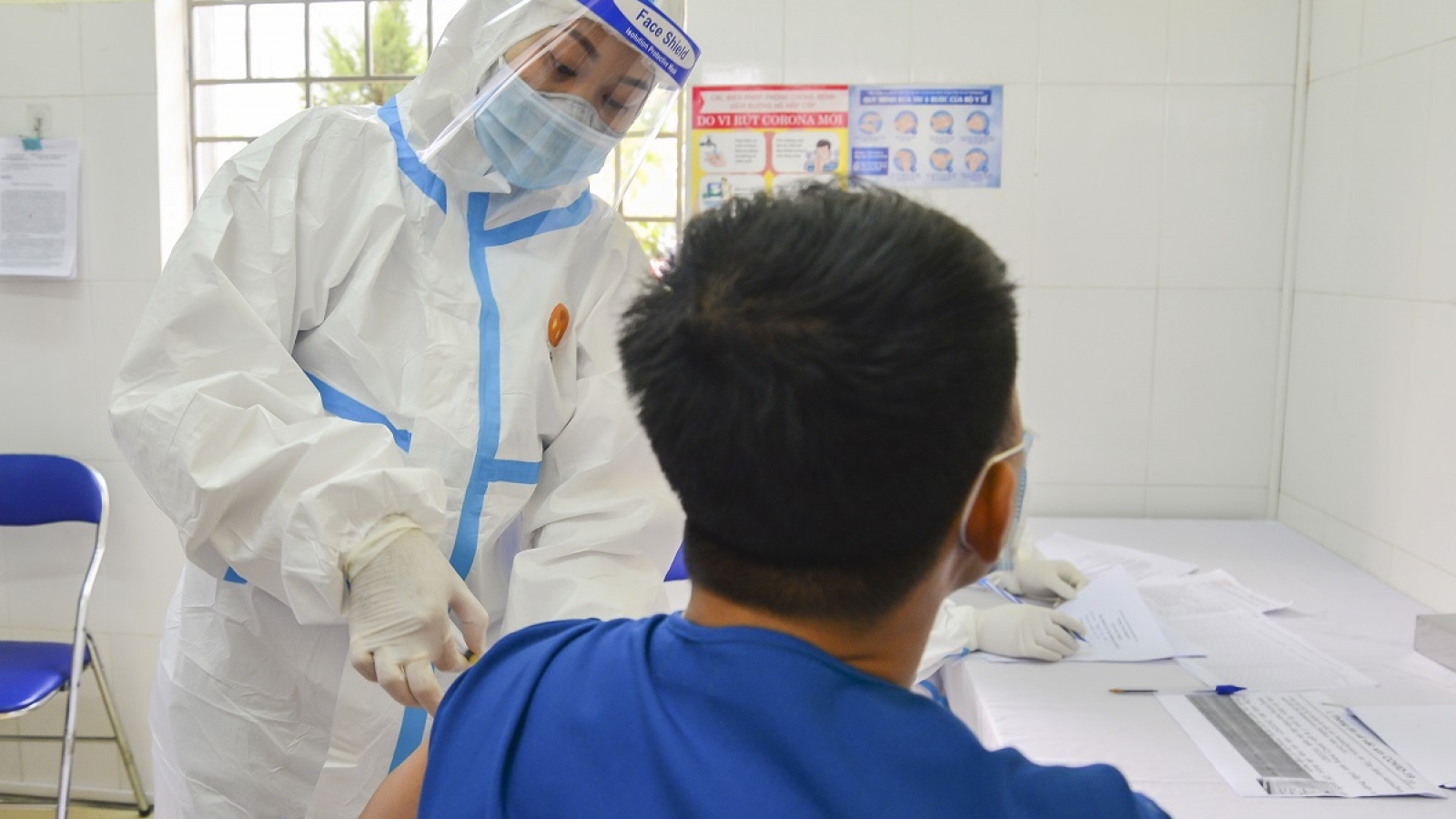 3 trường hợp ở Điện Biên phản ứng phụ sau tiêm phòng Vaccine AstraZeneca