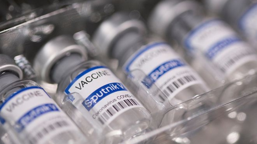 Russia donates COVID-19 vaccine Sputnik V to Vietnam