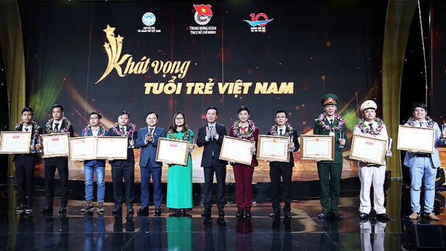 Ten outstanding young Vietnamese faces honoured