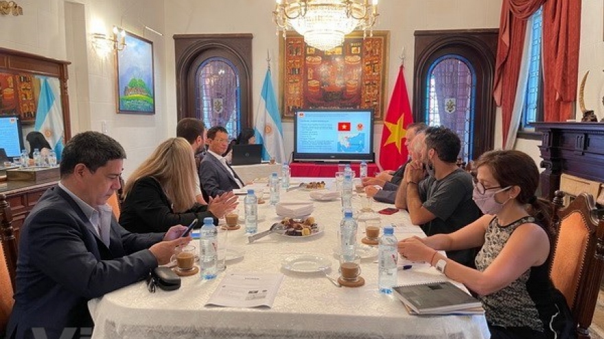 Argentinian media updated on Vietnamese political situation and socio-economic affairs 