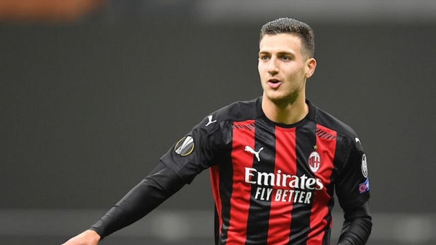 AC Milan hỏi mua Diogo Dalot của MU với giá bèo