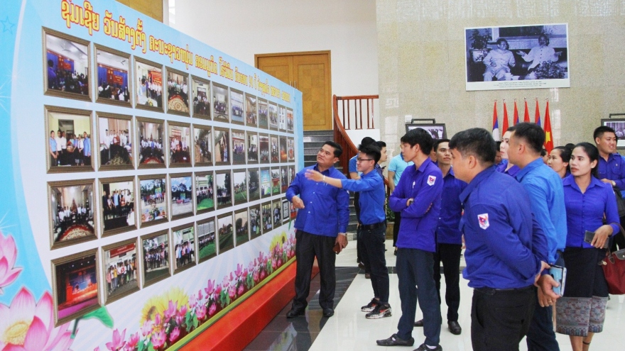 Sôi nổi các hoạt động kỷ niệm 90 năm thành lập Đoàn TNCS Hồ Chí Minh tại Lào