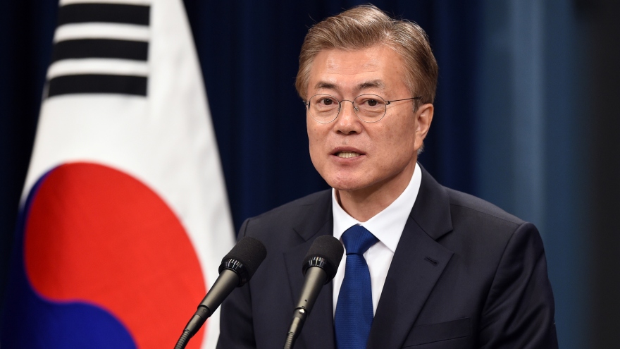 Tổng thống Hàn Quốc sẽ tiêm vaccine COVID-19 vào cuối tháng 3