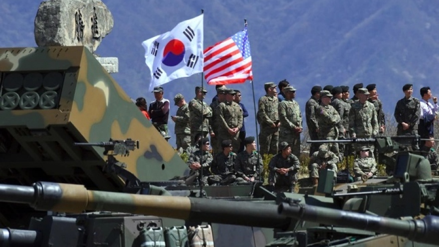 Hàn Quốc và Mỹ tập trận chung cơ động trên biển 