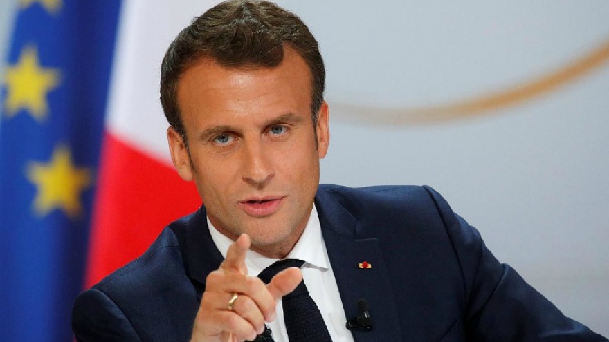 Tổng thống Pháp Macron: EU cần cấm xuất khẩu vaccine ngừa Covid-19